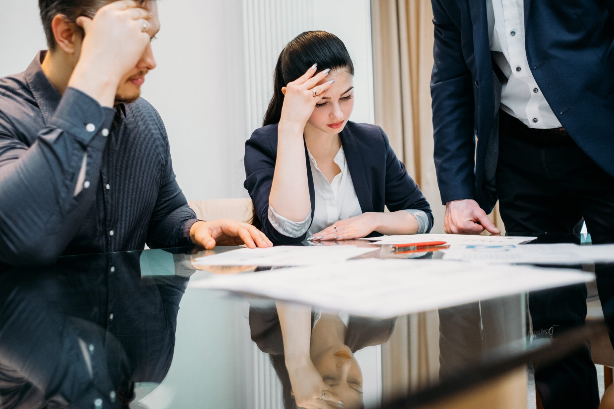 how a divorce mediator helps reduce conflictt
