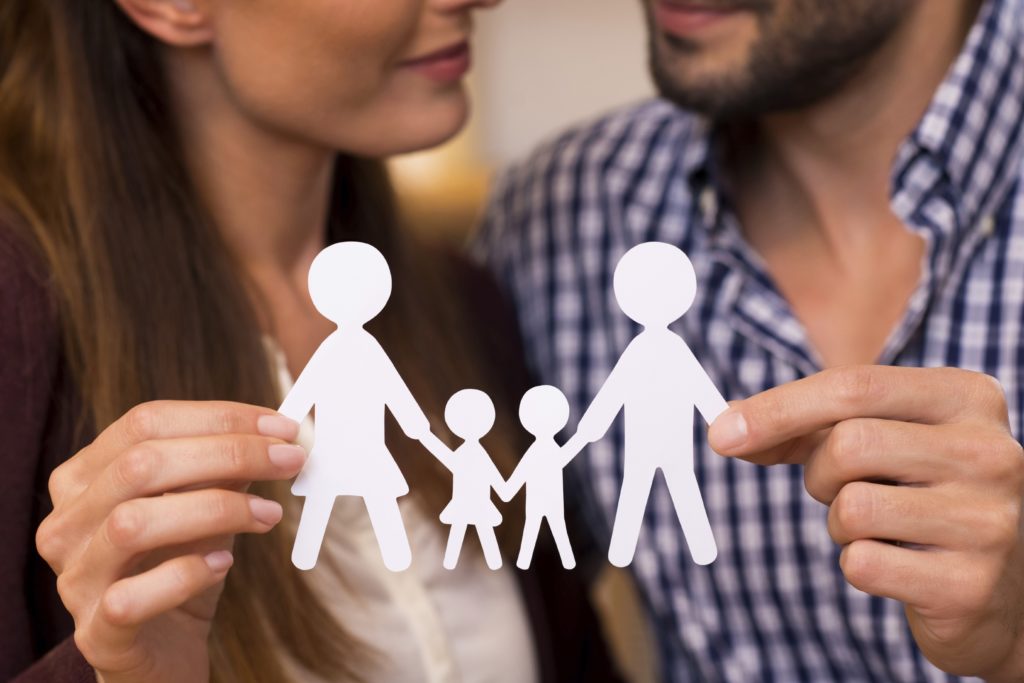 paper man chain of family